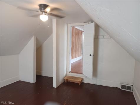 1639 Wellington Avenue Youngstown OH 44509