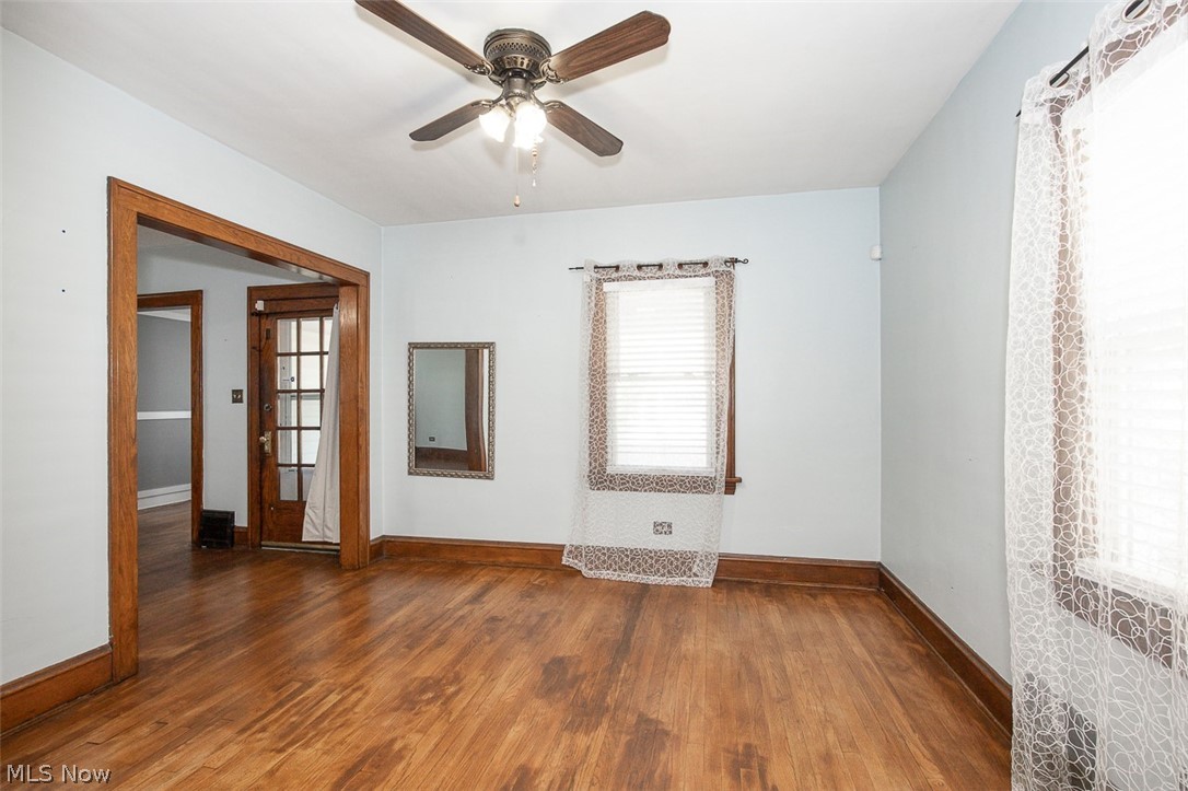 2083 Chesterland Avenue Lakewood OH 44107