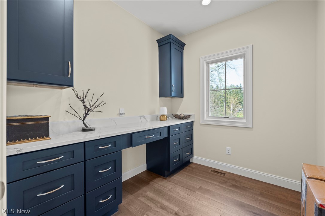5084 Neptune Oval Solon OH 44139