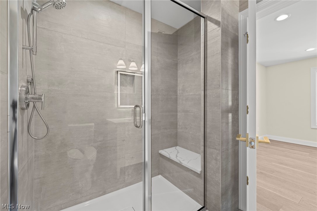 5084 Neptune Oval Solon OH 44139