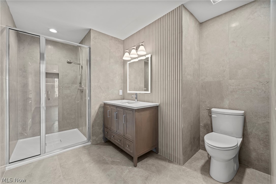 5084 Neptune Oval Solon OH 44139