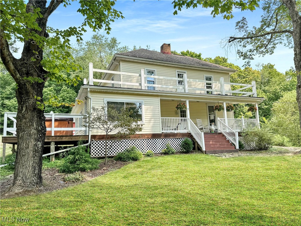 5696 Steubenville Road SE Amsterdam OH 43903