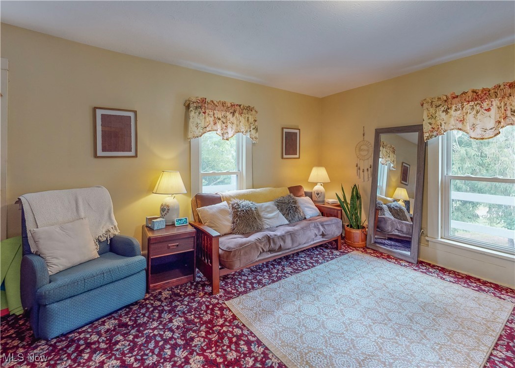 5696 Steubenville Road SE Amsterdam OH 43903