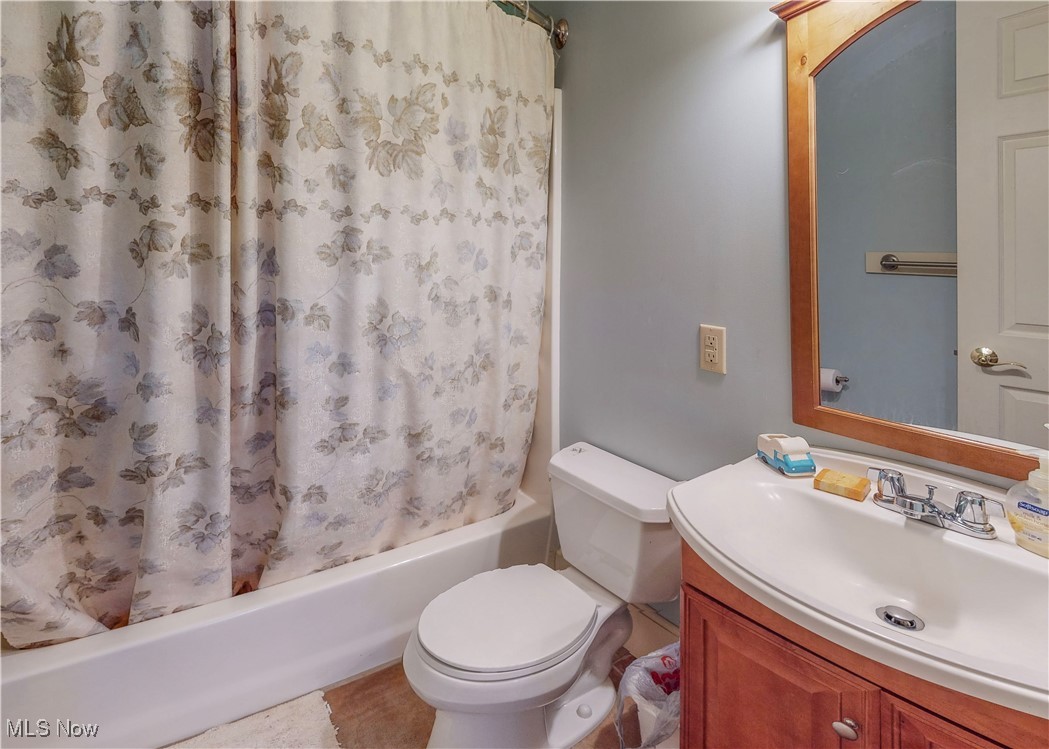 5696 Steubenville Road SE Amsterdam OH 43903