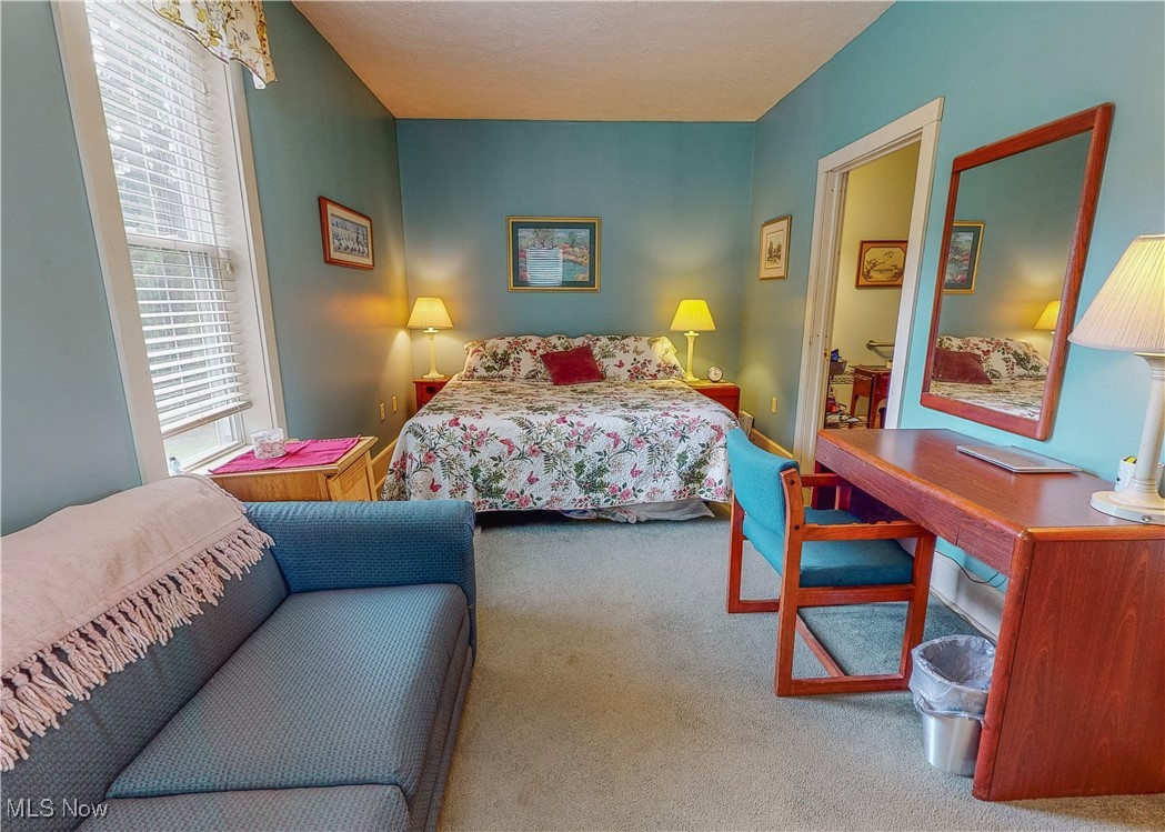 5696 Steubenville Road SE Amsterdam OH 43903