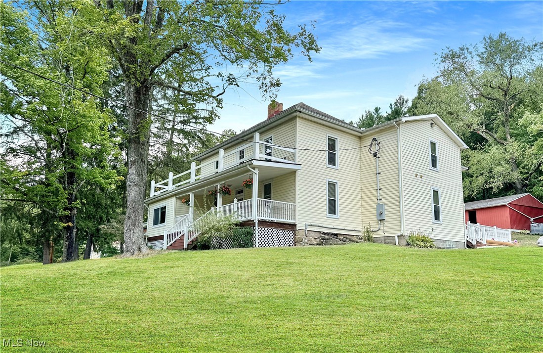 5696 Steubenville Road SE Amsterdam OH 43903