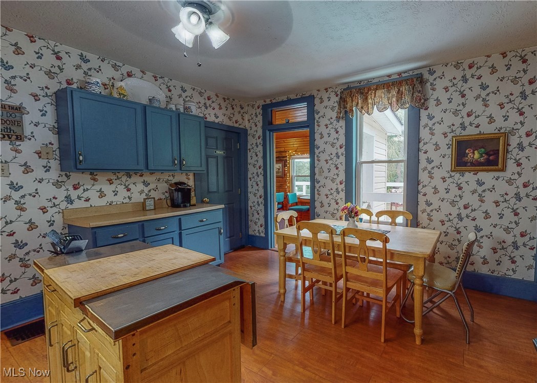 5696 Steubenville Road SE Amsterdam OH 43903