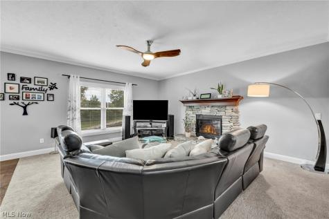 8712 Blue Heron Way Mentor OH 44060