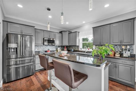 8712 Blue Heron Way Mentor OH 44060