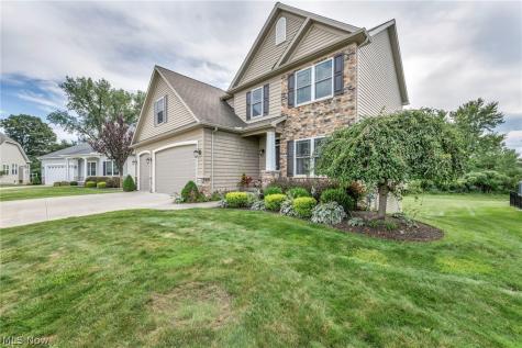 8712 Blue Heron Way Mentor OH 44060