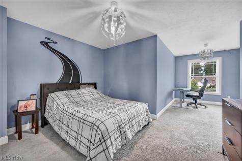 8712 Blue Heron Way Mentor OH 44060