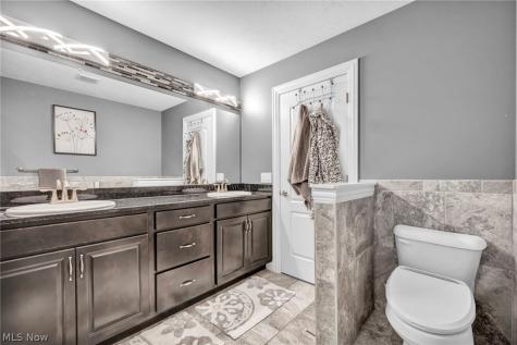 8712 Blue Heron Way Mentor OH 44060
