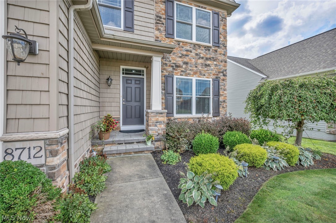 8712 Blue Heron Way Mentor OH 44060