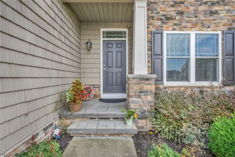 8712 Blue Heron Way Mentor OH 44060
