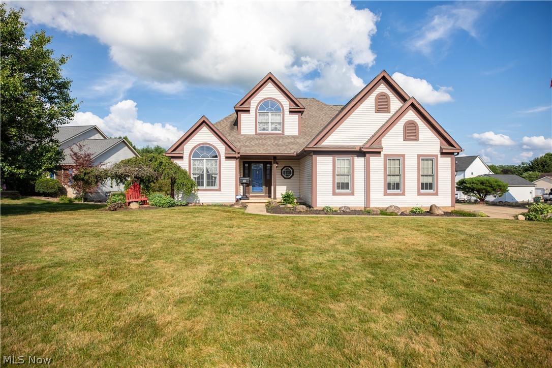 5972 Sunscape Drive NE Louisville OH 44641