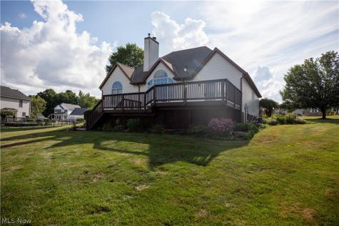 5972 Sunscape Drive NE Louisville OH 44641