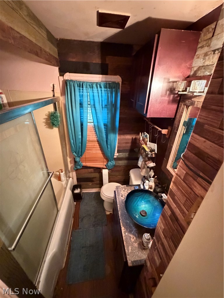 5916 Pearl Road Parma Heights OH 44130