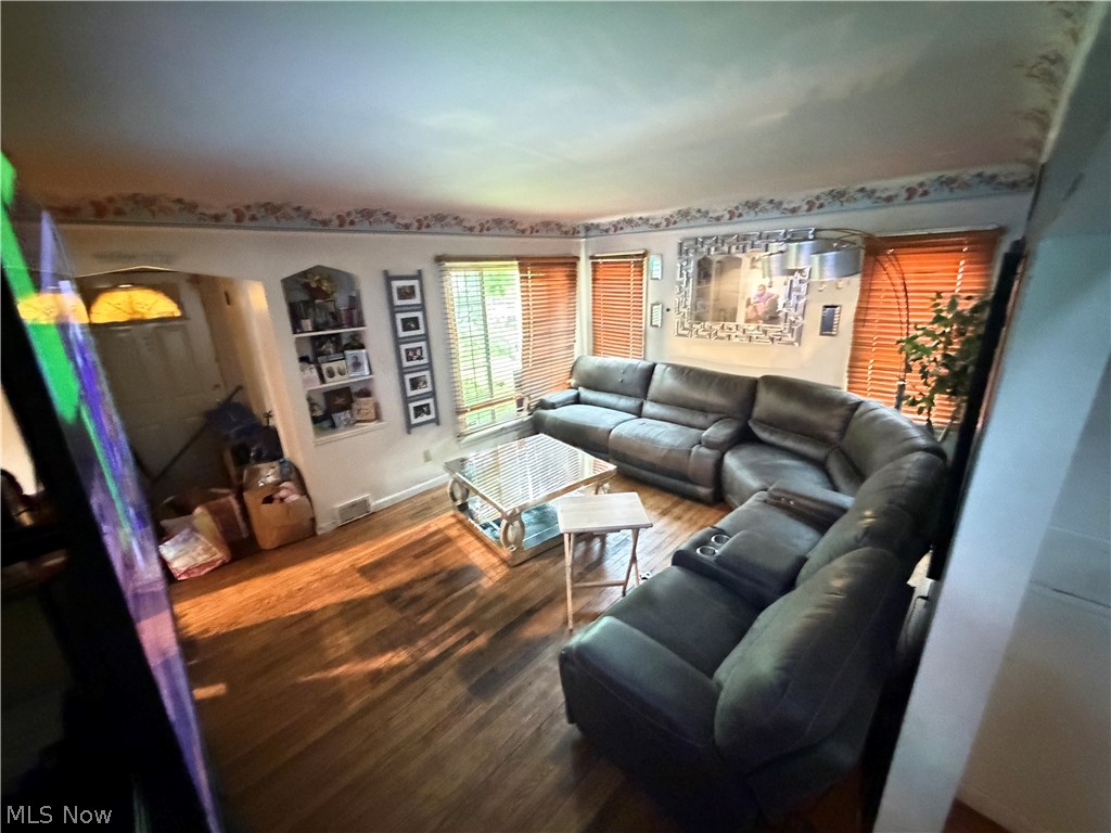5916 Pearl Road Parma Heights OH 44130