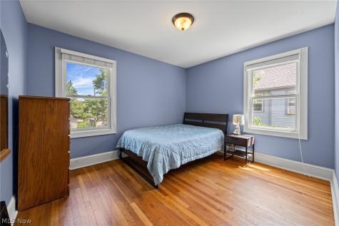 3363 E Scarborough Road Cleveland Heights OH 44118