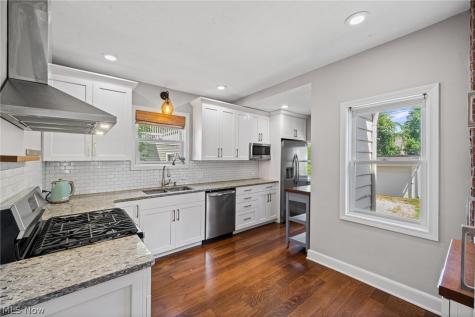 3363 E Scarborough Road Cleveland Heights OH 44118