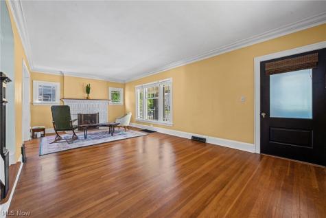 3363 E Scarborough Road Cleveland Heights OH 44118