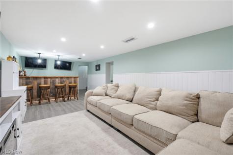 270 Magua Drive Akron OH 44319
