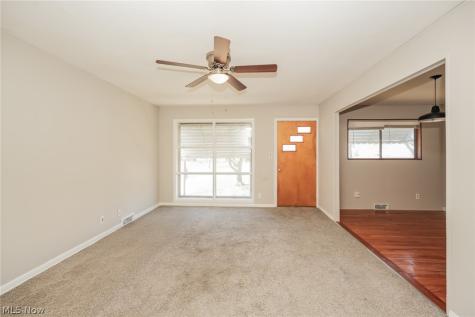 6045 Dunham Road Maple Heights OH 44137
