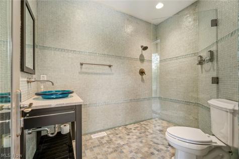 1521 Easthill Street SE North Canton OH 44720