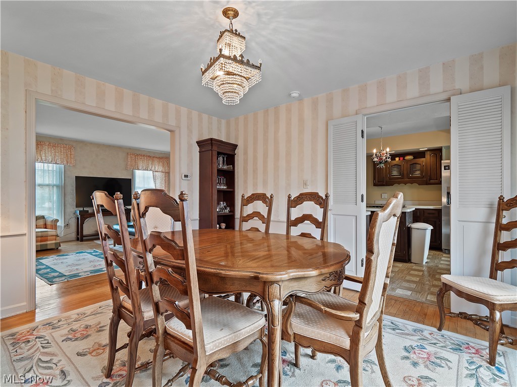 1565 Greenleaf Circle Westlake OH 44145