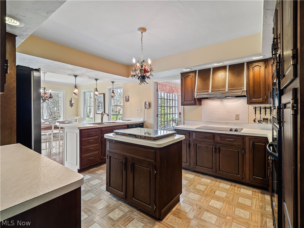 1565 Greenleaf Circle Westlake OH 44145