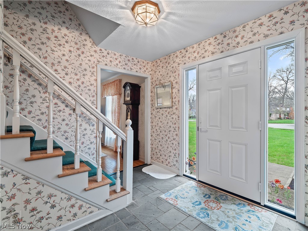 1565 Greenleaf Circle Westlake OH 44145