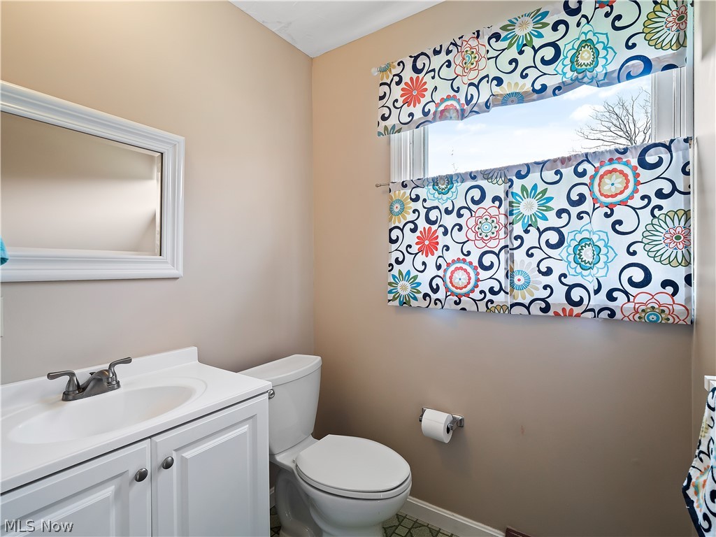 1565 Greenleaf Circle Westlake OH 44145