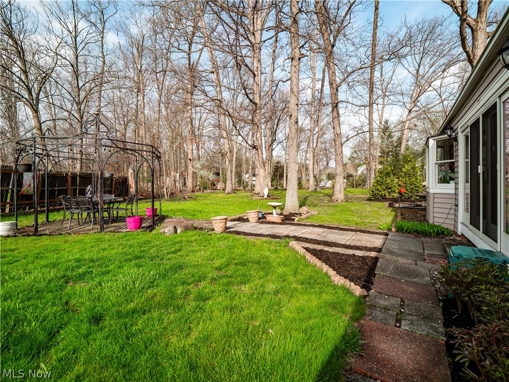 1565 Greenleaf Circle Westlake OH 44145