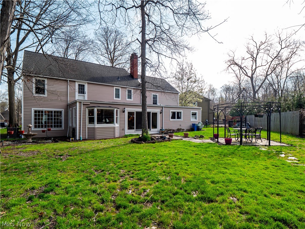 1565 Greenleaf Circle Westlake OH 44145