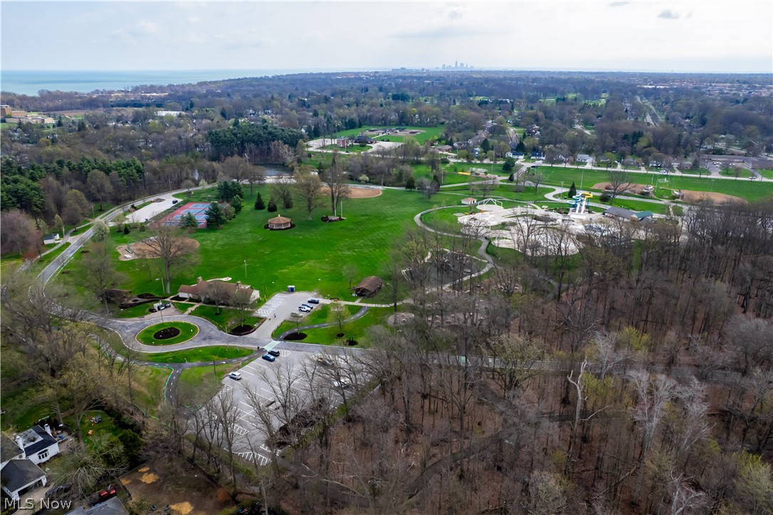 1565 Greenleaf Circle Westlake OH 44145