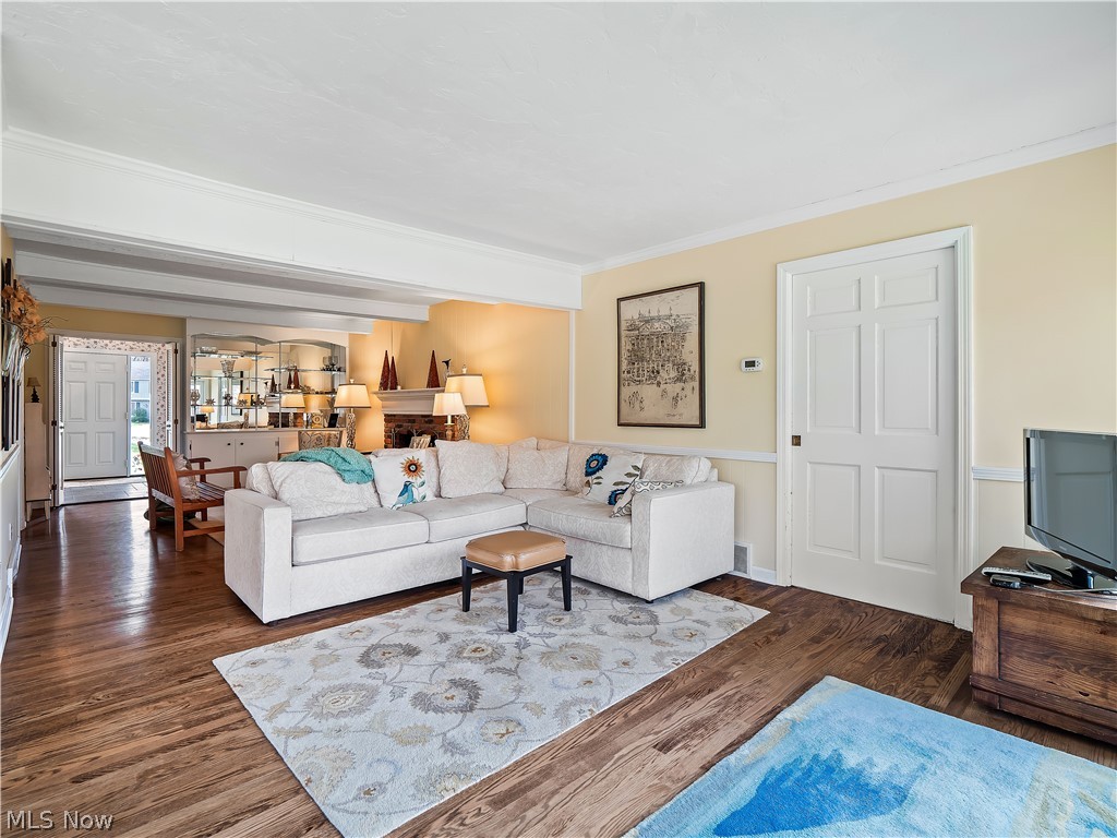 1565 Greenleaf Circle Westlake OH 44145