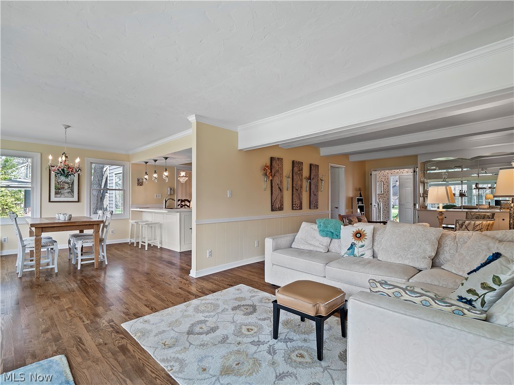 1565 Greenleaf Circle Westlake OH 44145