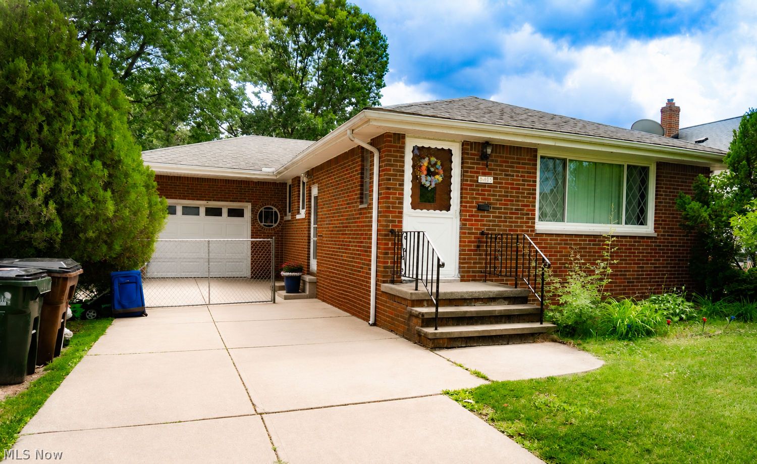 2413 Lincoln Avenue Parma OH 44134