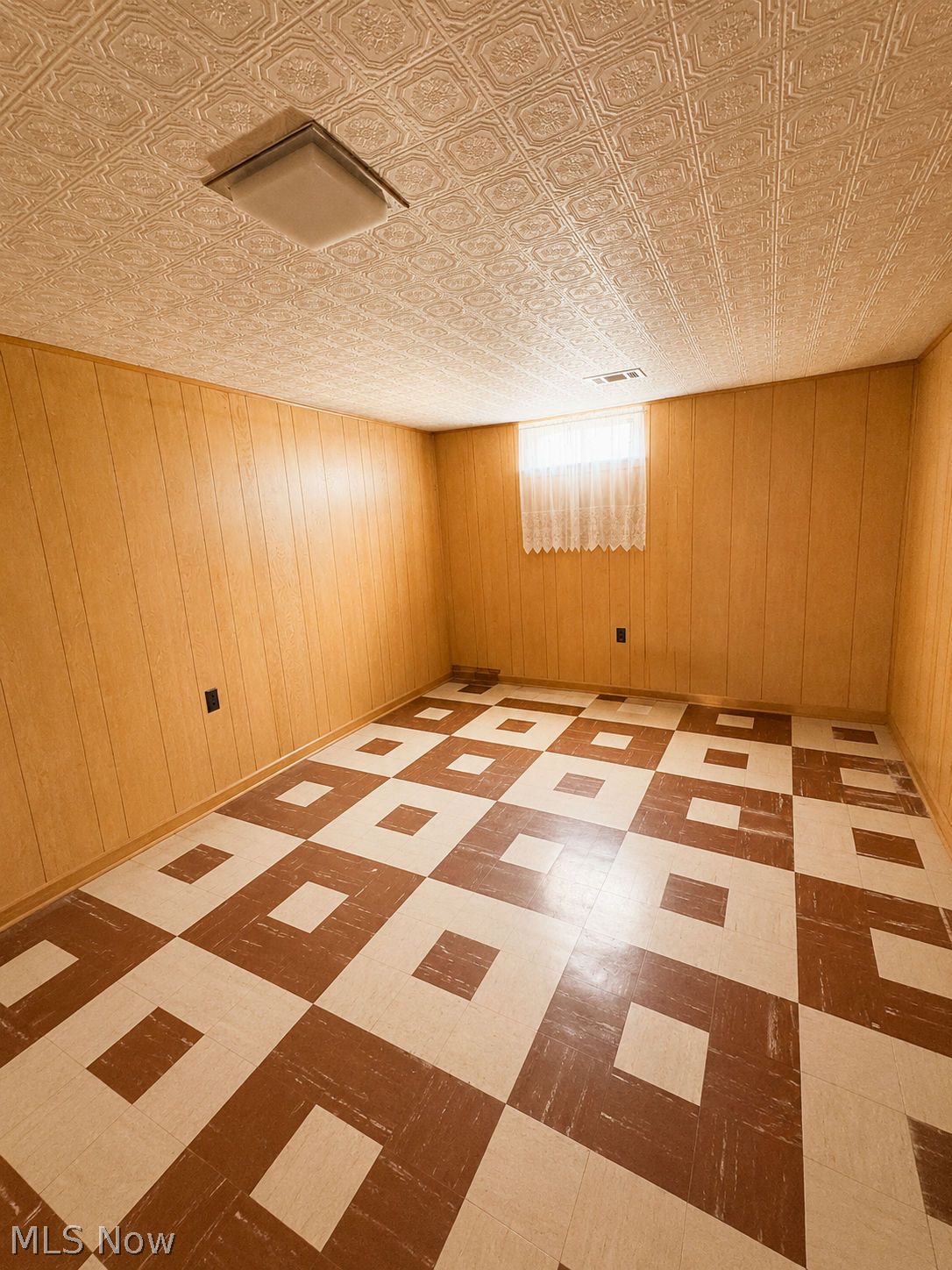 2413 Lincoln Avenue Parma OH 44134
