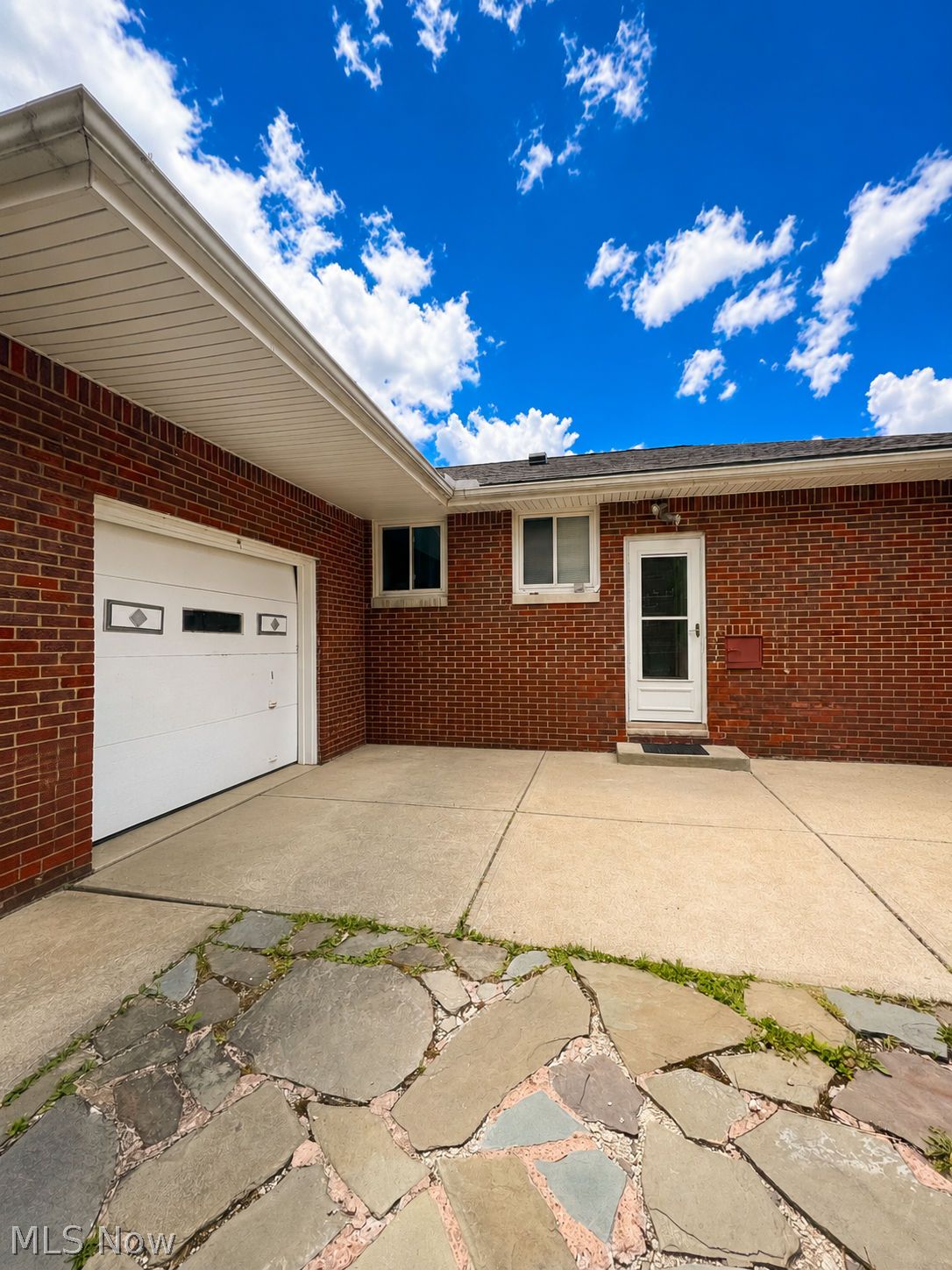 2413 Lincoln Avenue Parma OH 44134