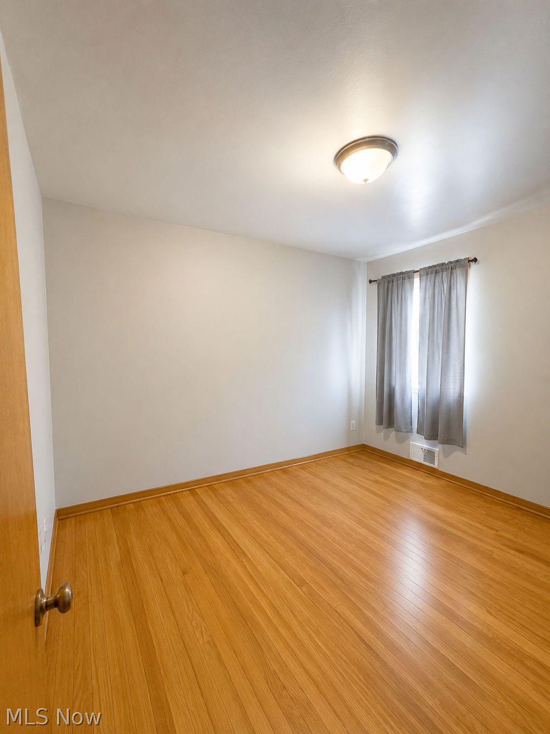 2413 Lincoln Avenue Parma OH 44134