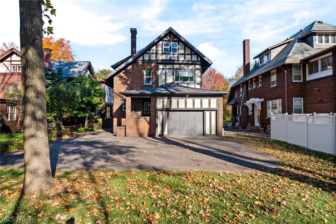 190 N Highland Avenue Akron OH 44303