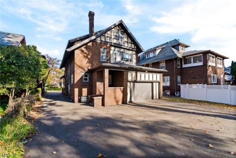 190 N Highland Avenue Akron OH 44303