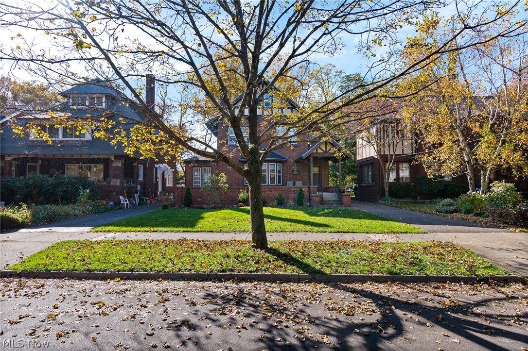 190 N Highland Avenue Akron OH 44303