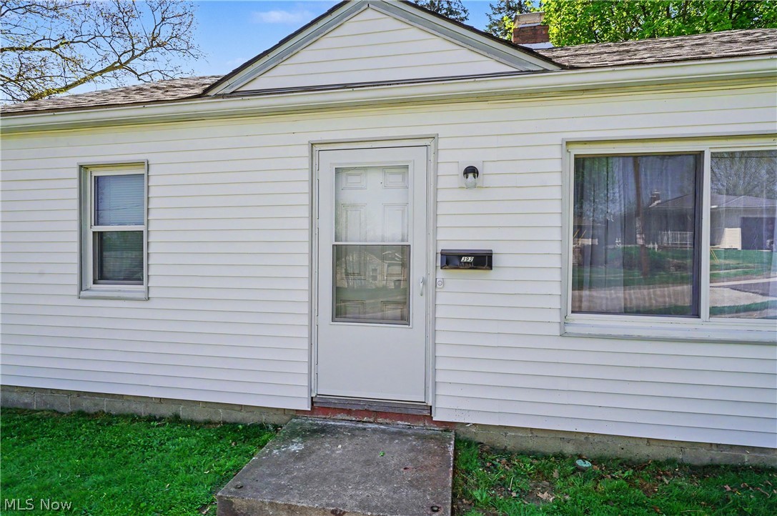 392 Rexford Street Akron OH 44314