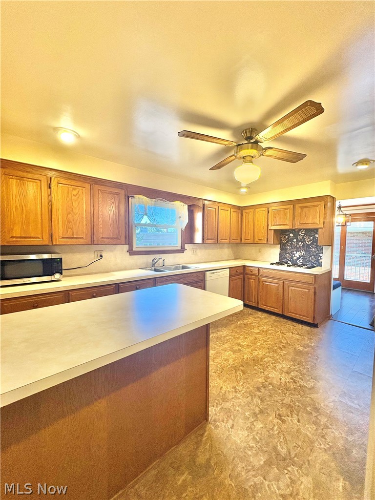 1407 W Valentine Circle NW Canton OH 44708