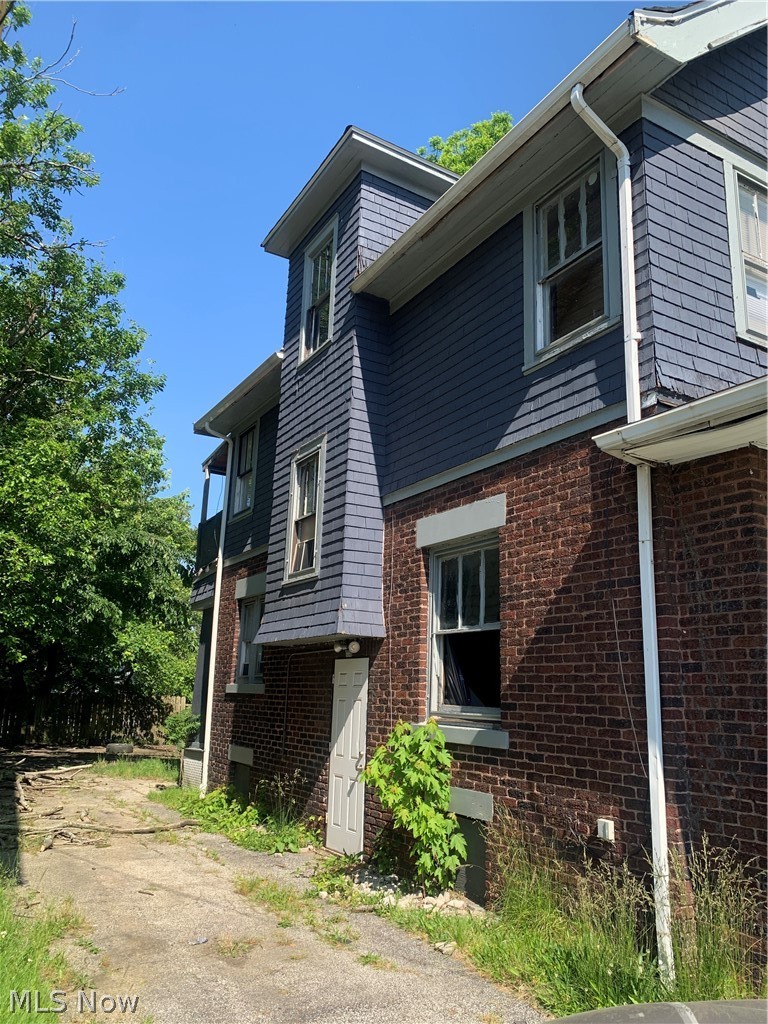 508 Eddy Road Cleveland OH 44108