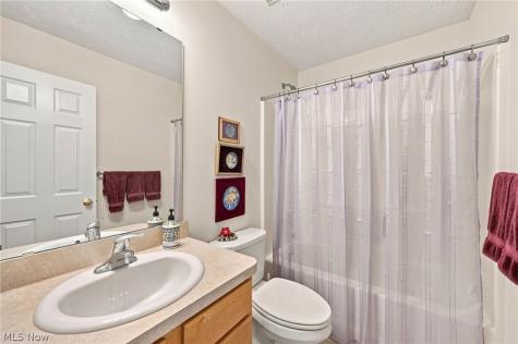 3712 Heron Drive Lorain OH 44053
