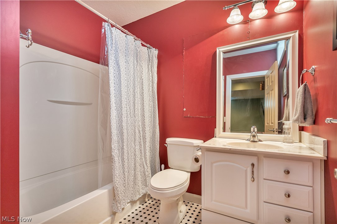 2931 Blue Ash Avenue NW Canton OH 44708