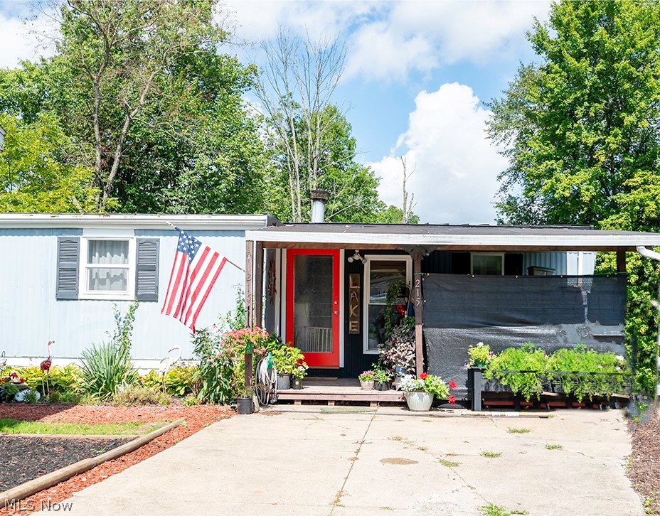 215 Lake Shore Terrace Warren OH 44483